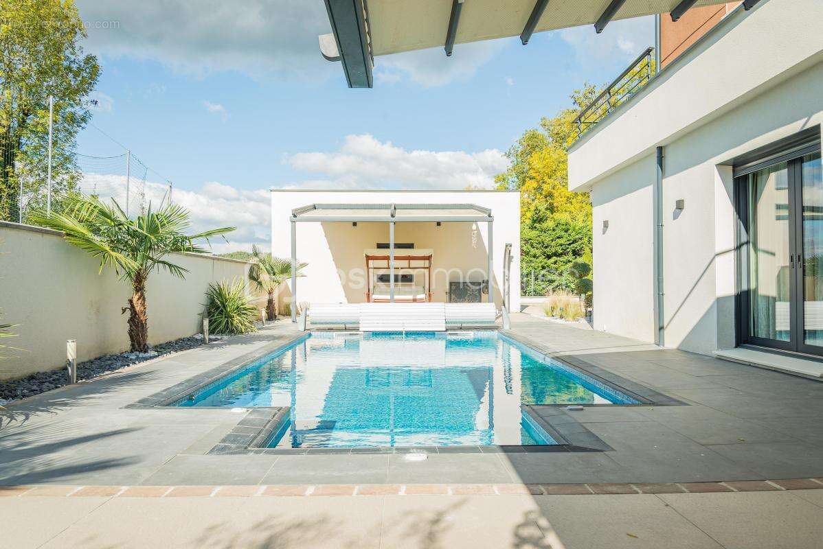 Maison à FONTAINEBLEAU