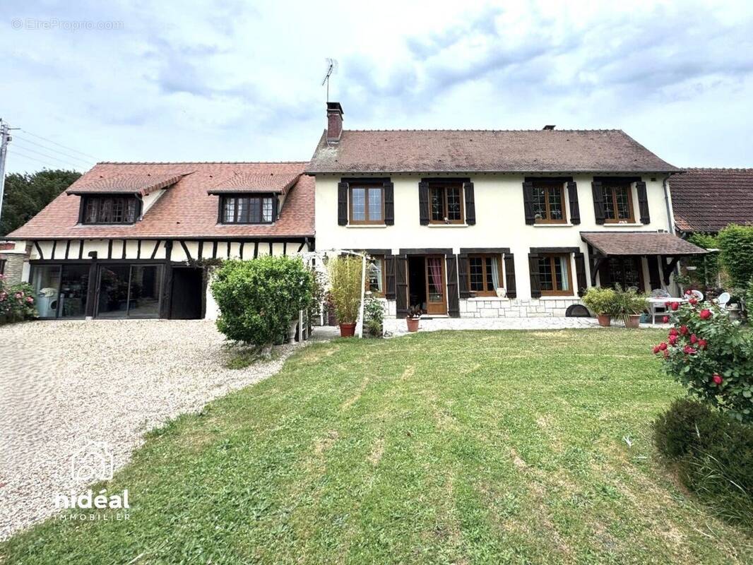 Maison à HEUDREVILLE-SUR-EURE