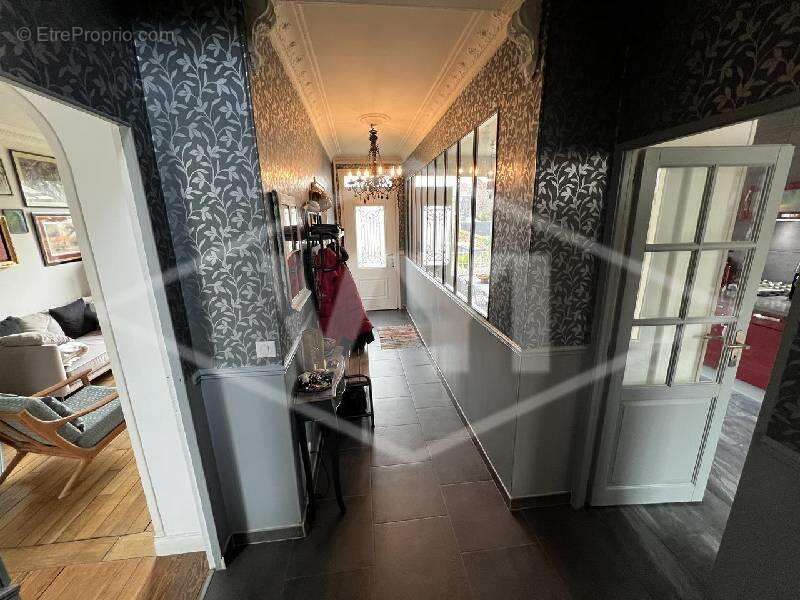 Maison à COMBS-LA-VILLE