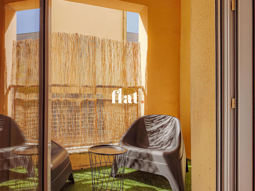Appartement T3 rénové  50 m2 avec parking et balcon sur la Place de la Guiroué - photo 31