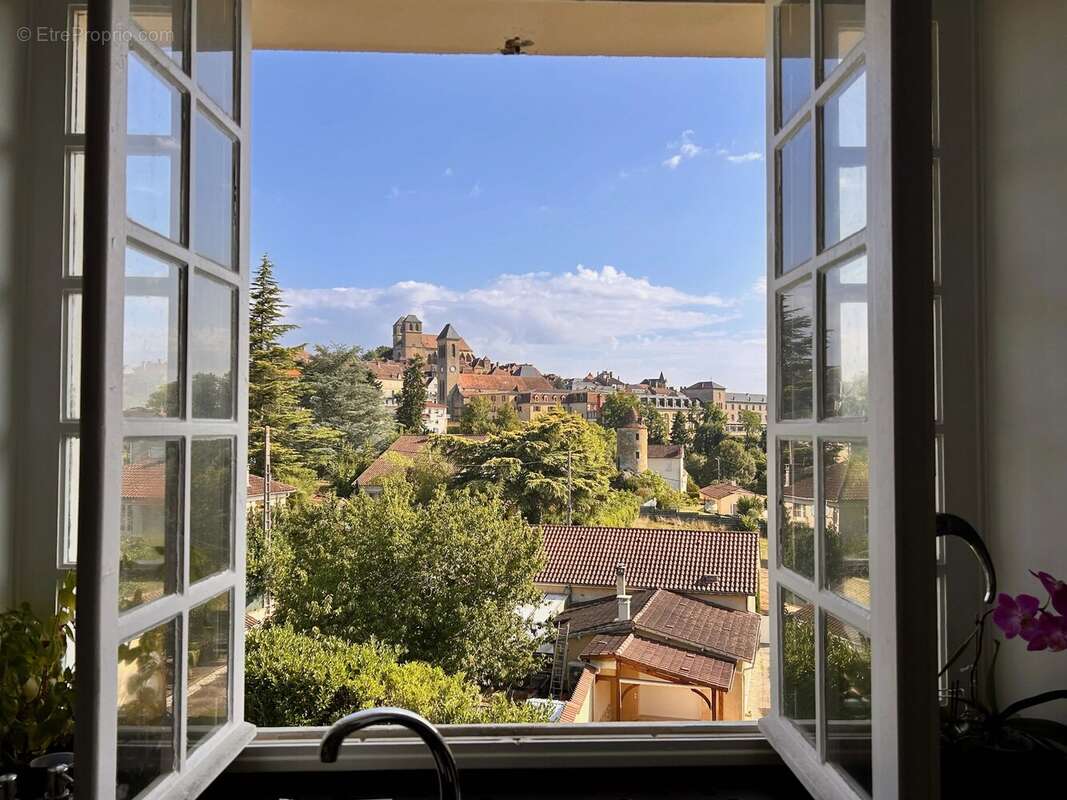 Maison de 5 chambres avec vue sur le centre médiéval de Gourdon - photo 10
