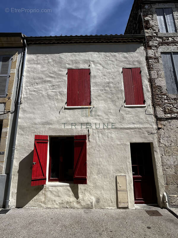 Immeuble entièrement vide - photo 24