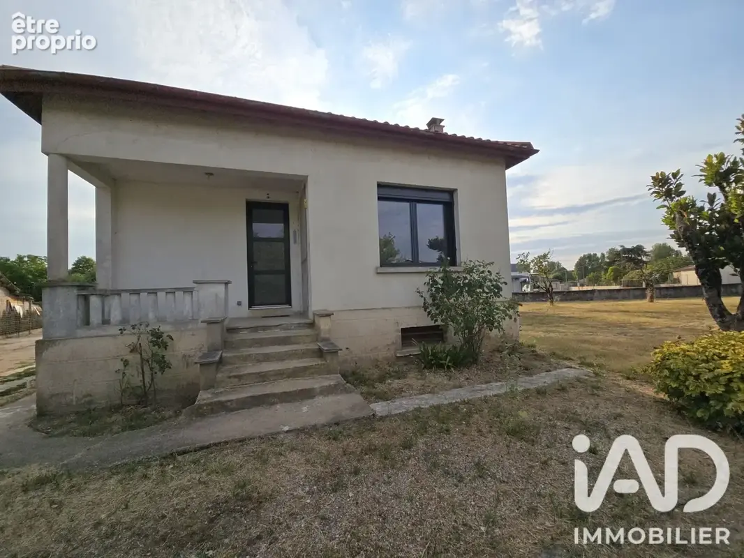 Photo 1 - Maison à SAINT-PARDOUX-ISAAC