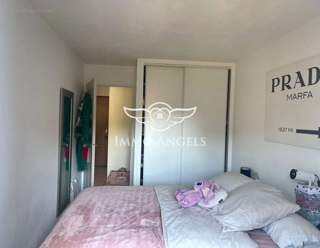 Appartement à BAGNOLS-SUR-CEZE