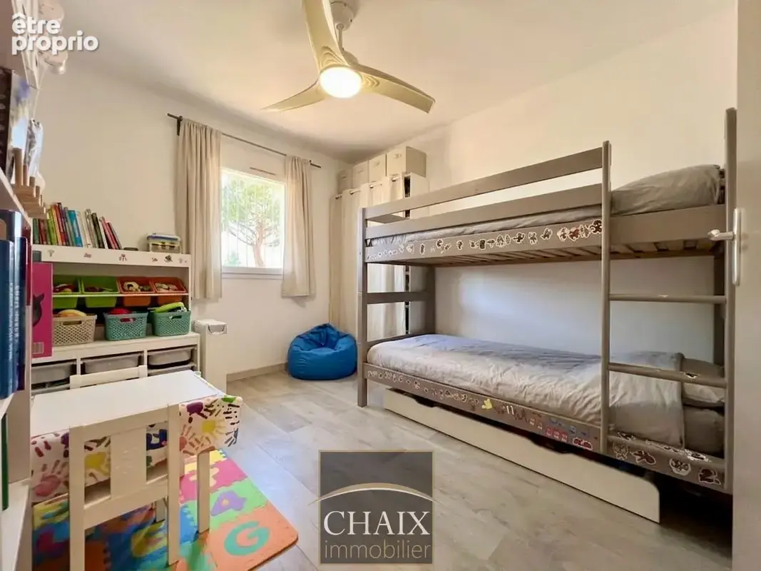 13400 AUBAGNE - Appartement type 3 rez-de-jardin avec extérieur et parking dans le centre - photo 12