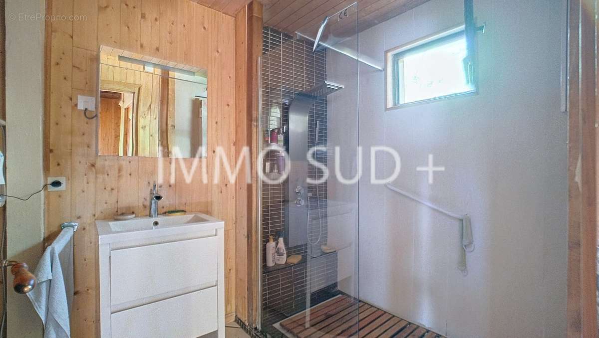 Maison à MIRIBEL-LANCHATRE