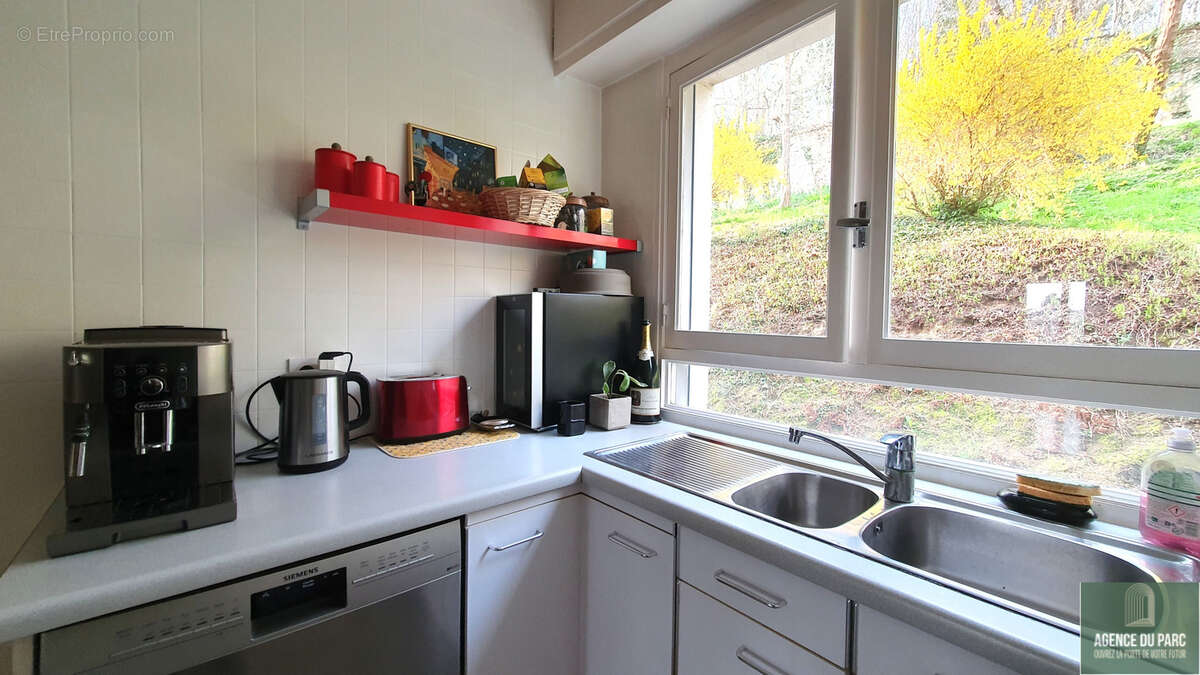Appartement à VILLE-D'AVRAY