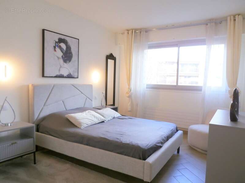 Appartement à MARSEILLE-5E