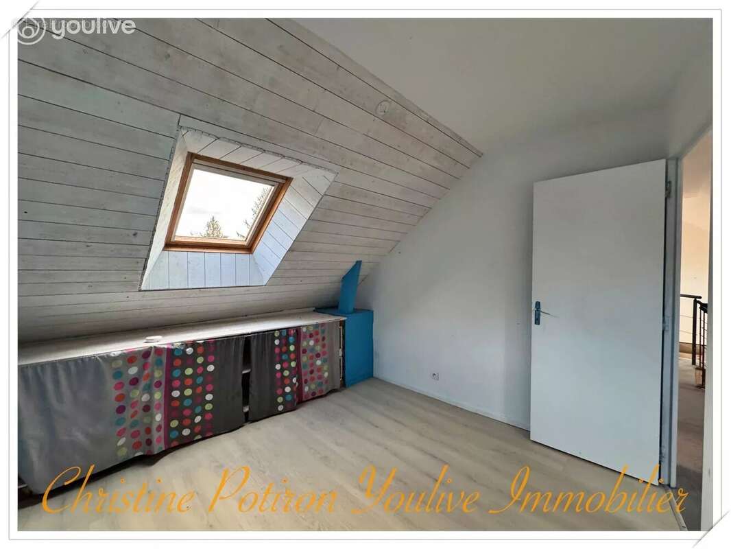 À vendre – PONTIVY nord  Authentique longère au calme au nord  NOYAL PONTIVY - photo 11