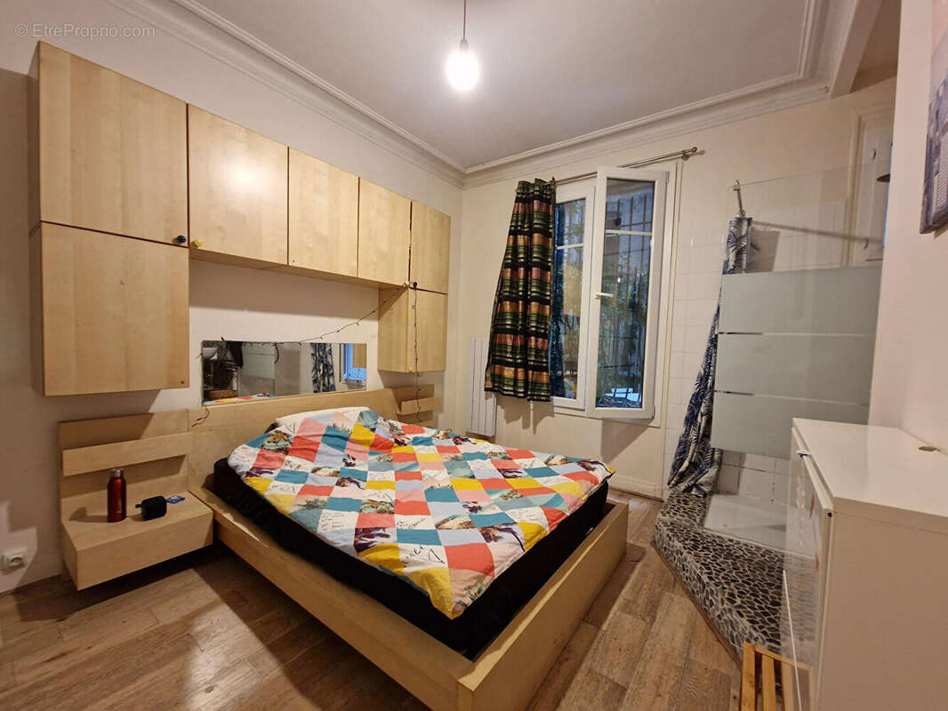 Appartement à PARIS-18E