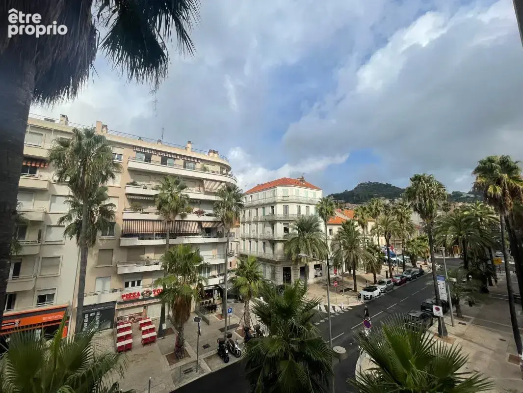 Appartement à HYERES