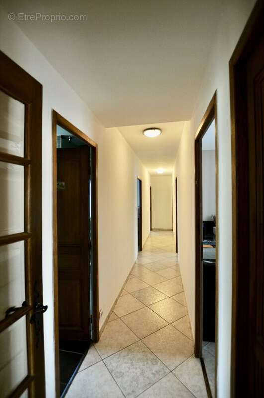 Grande villa familiale avec piscine - photo 14