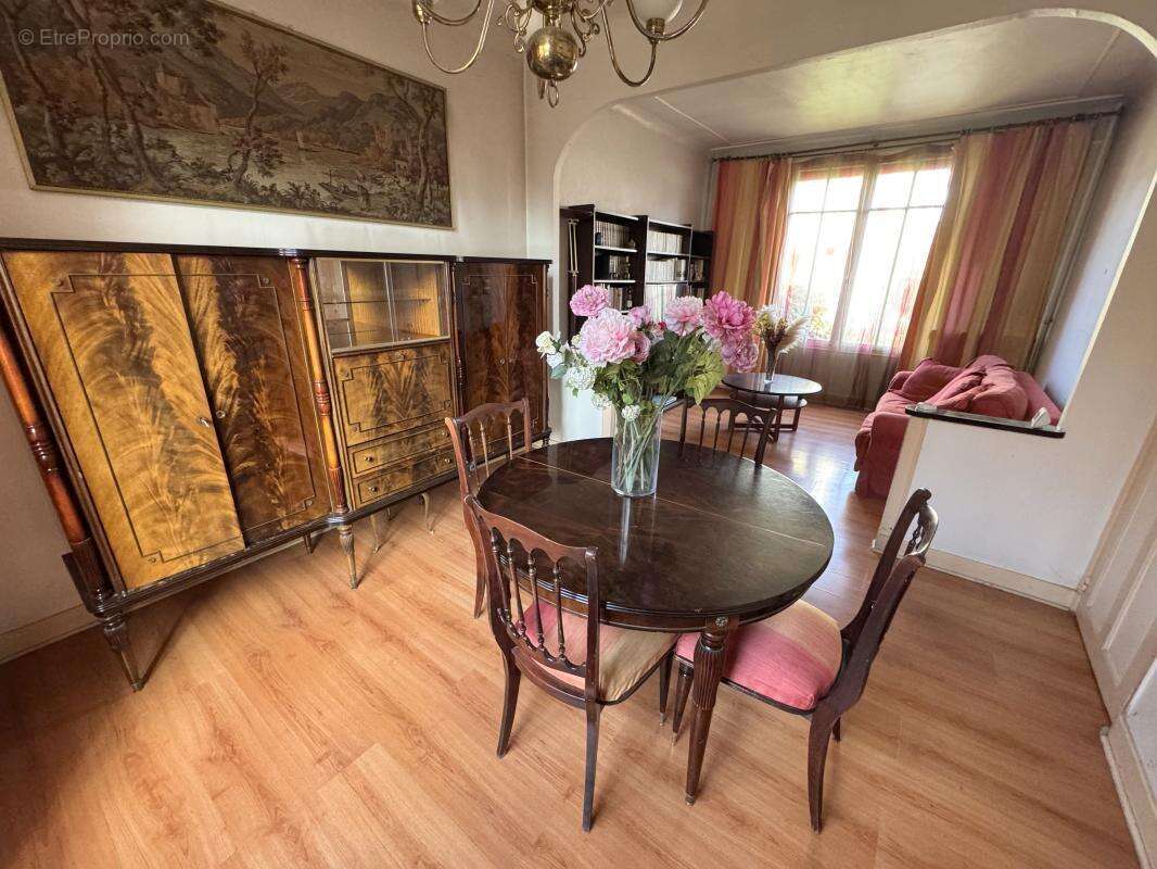 Maison à LE BLANC-MESNIL