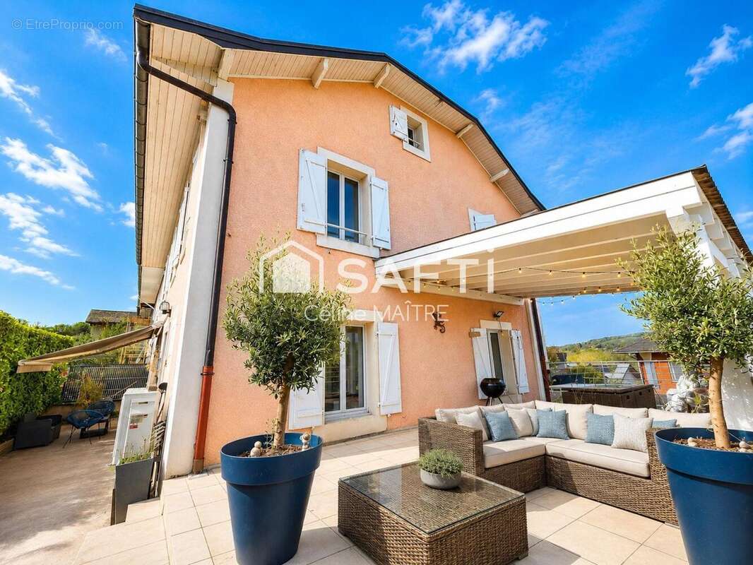 Maison 180 m² à Menthonnex-Sous-Clermont  - photo 2
