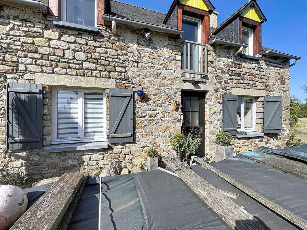 Maison à MONT-DOL