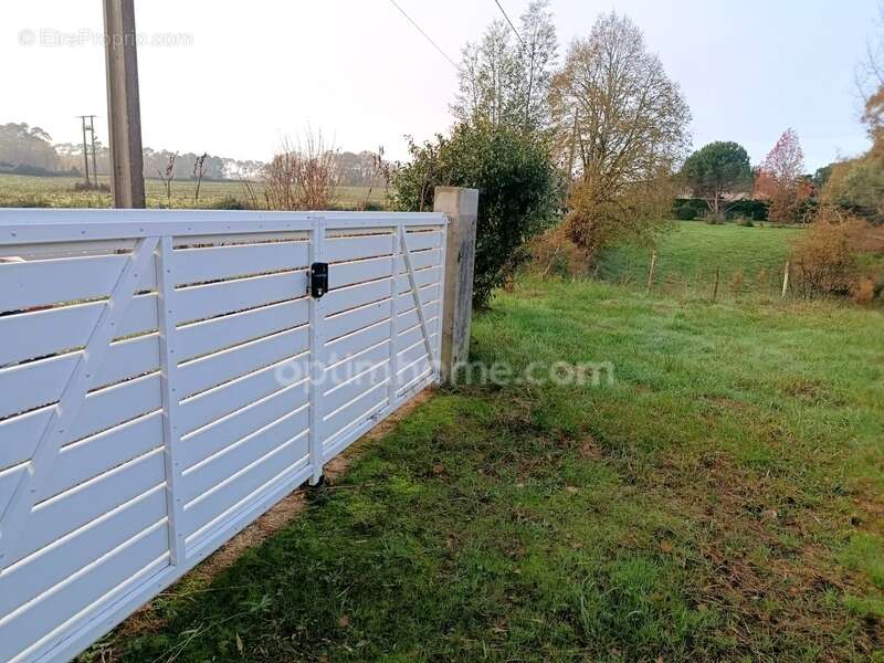 Maison à VILLENEUVE-DE-MARSAN