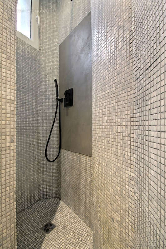 Appartement à PARIS-7E