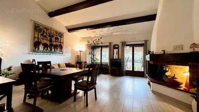 Appartement à ROQUEBRUNE-CAP-MARTIN