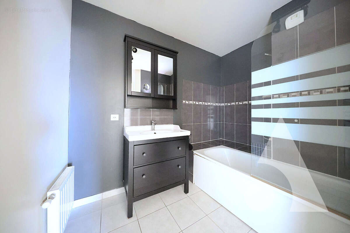 Appartement à MOISSY-CRAMAYEL