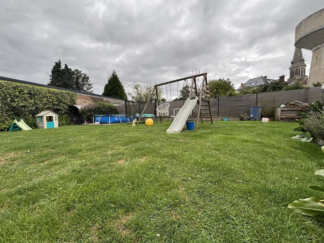 Maison à GOUZEAUCOURT
