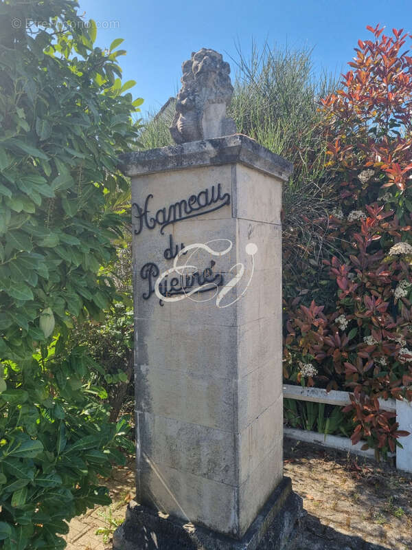 Maison à SAINT-GENIS-LAVAL