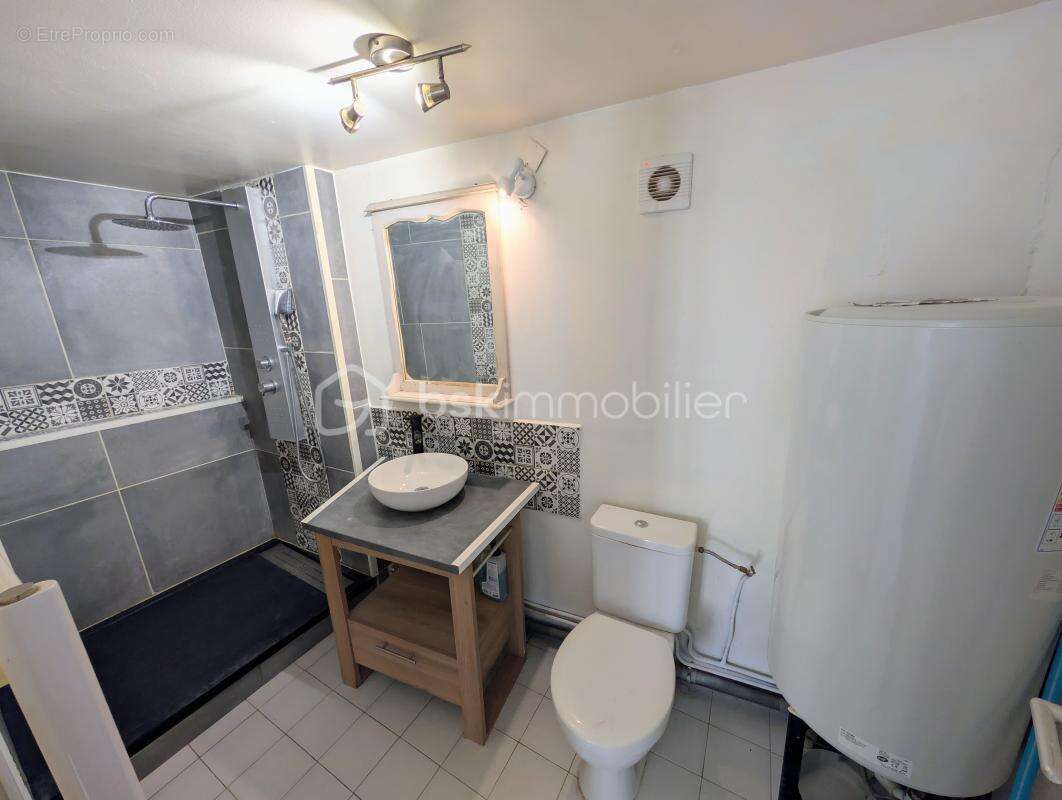 Appartement à QUINCY-VOISINS