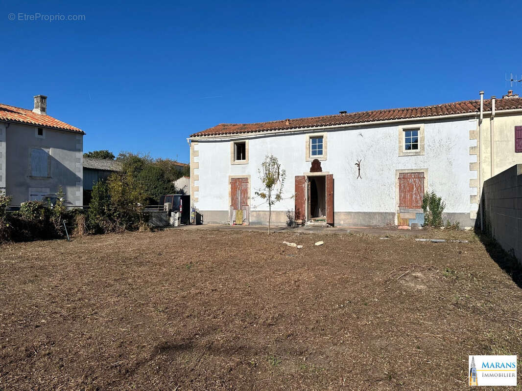 Maison à BOUILLE-COURDAULT