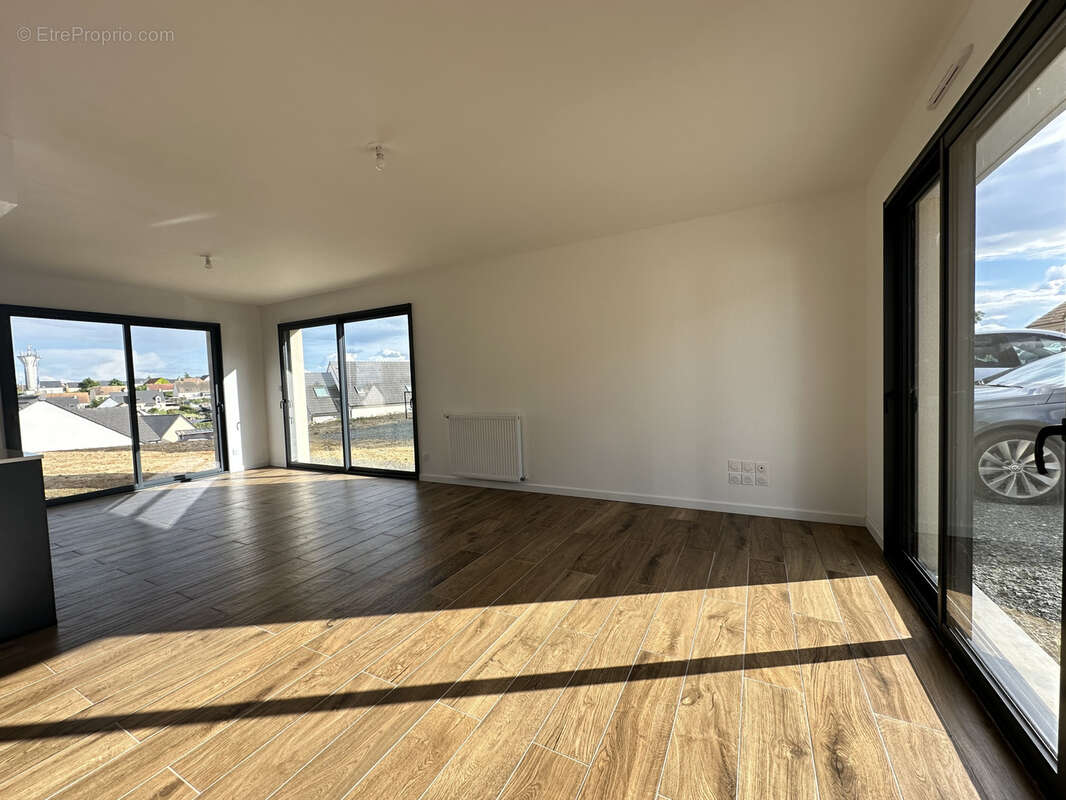 Maison à LA SUZE-SUR-SARTHE