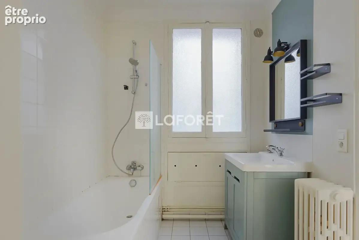Calme et lumineux  - beaux volumes - seconde chambre possible - photo 5