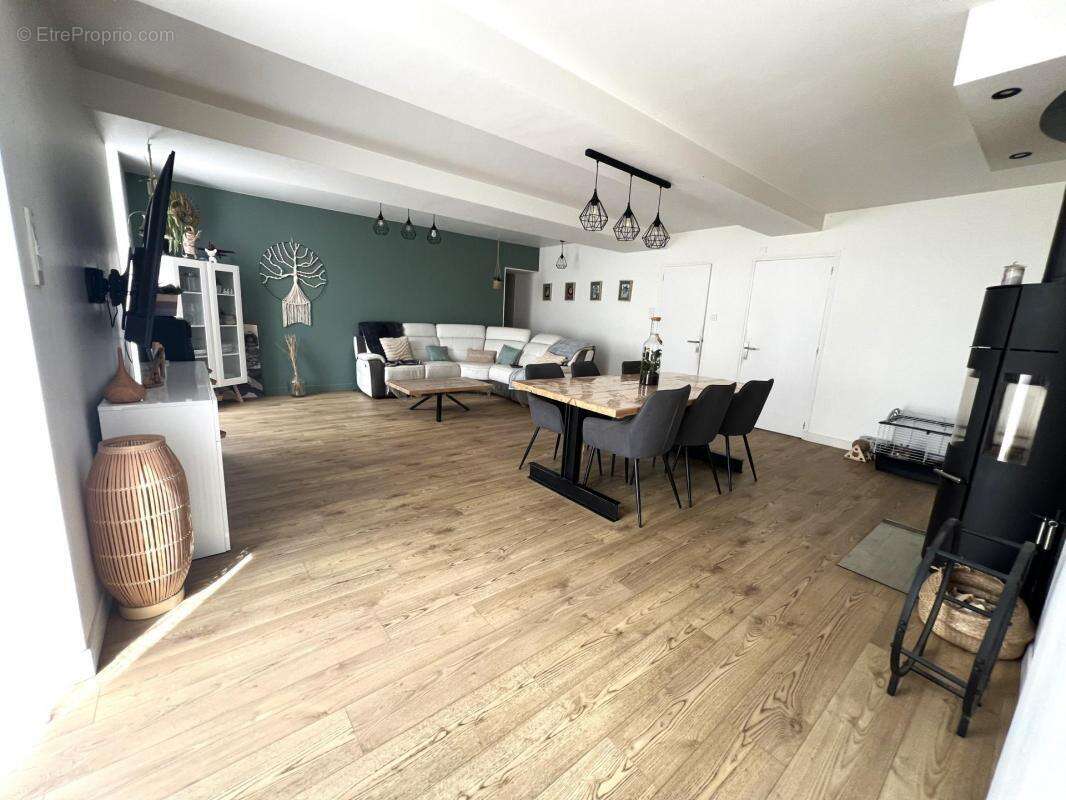 Maison à MAULEVRIER