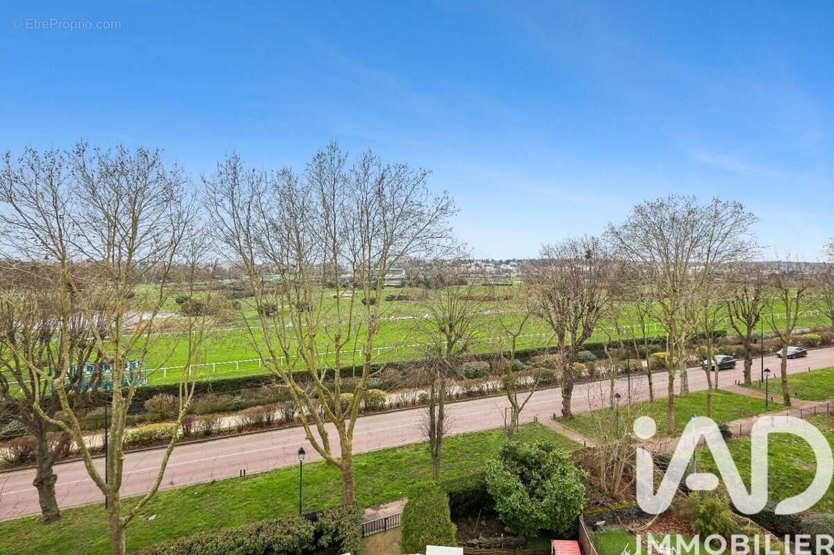 Appartement 129 m² à Saint-Cloud  - photo 4