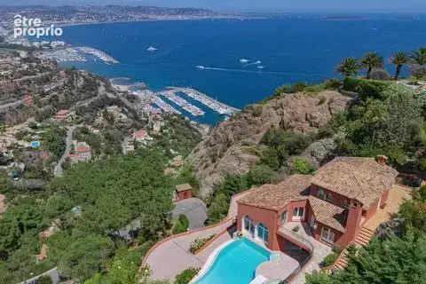 Maison à THEOULE-SUR-MER