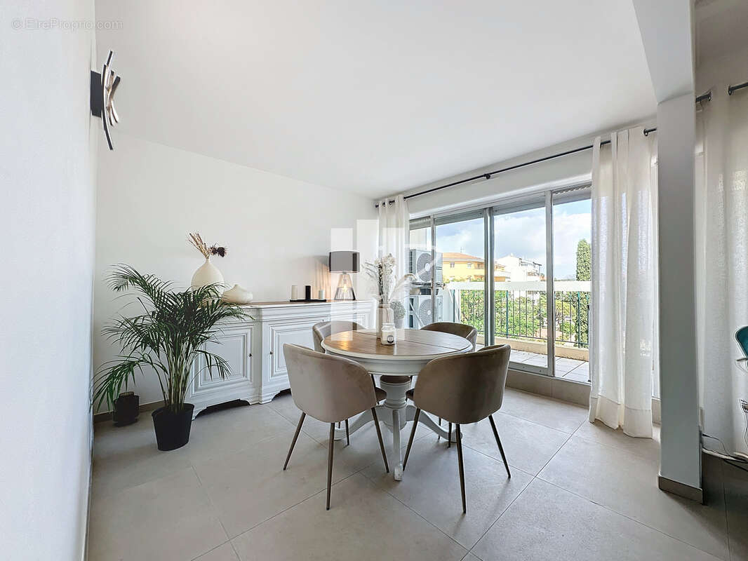 Appartement à FREJUS