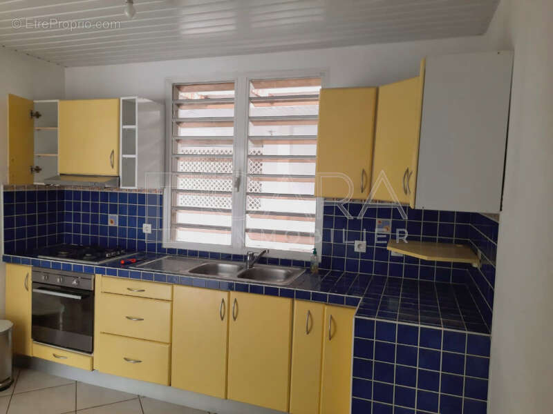 Maison 182 m² à Remire-Montjoly  - photo 3