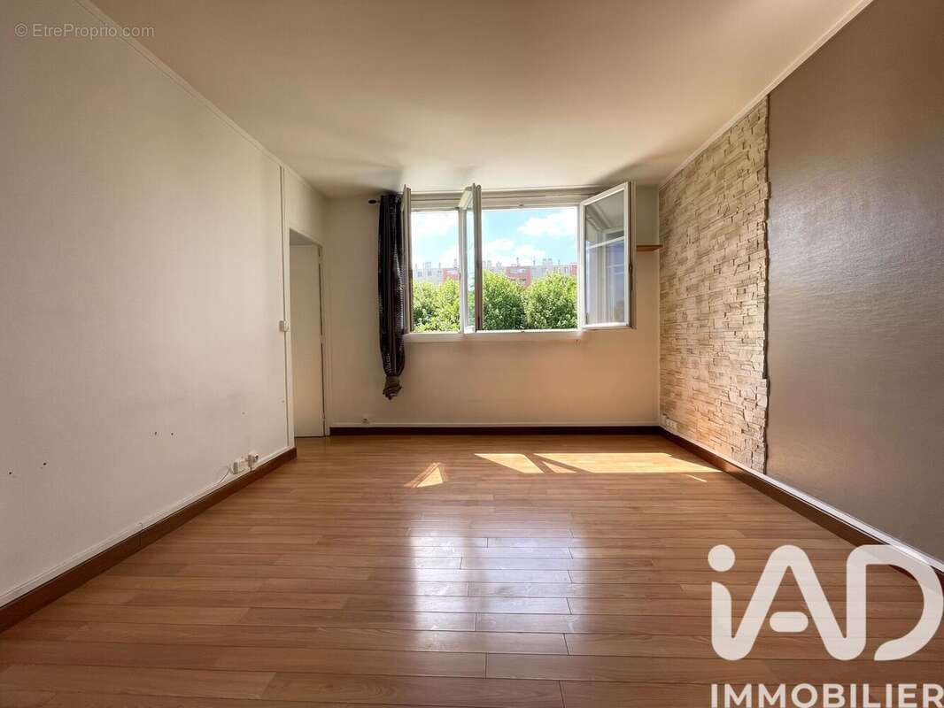 Photo 2 - Appartement à CHOISY-LE-ROI