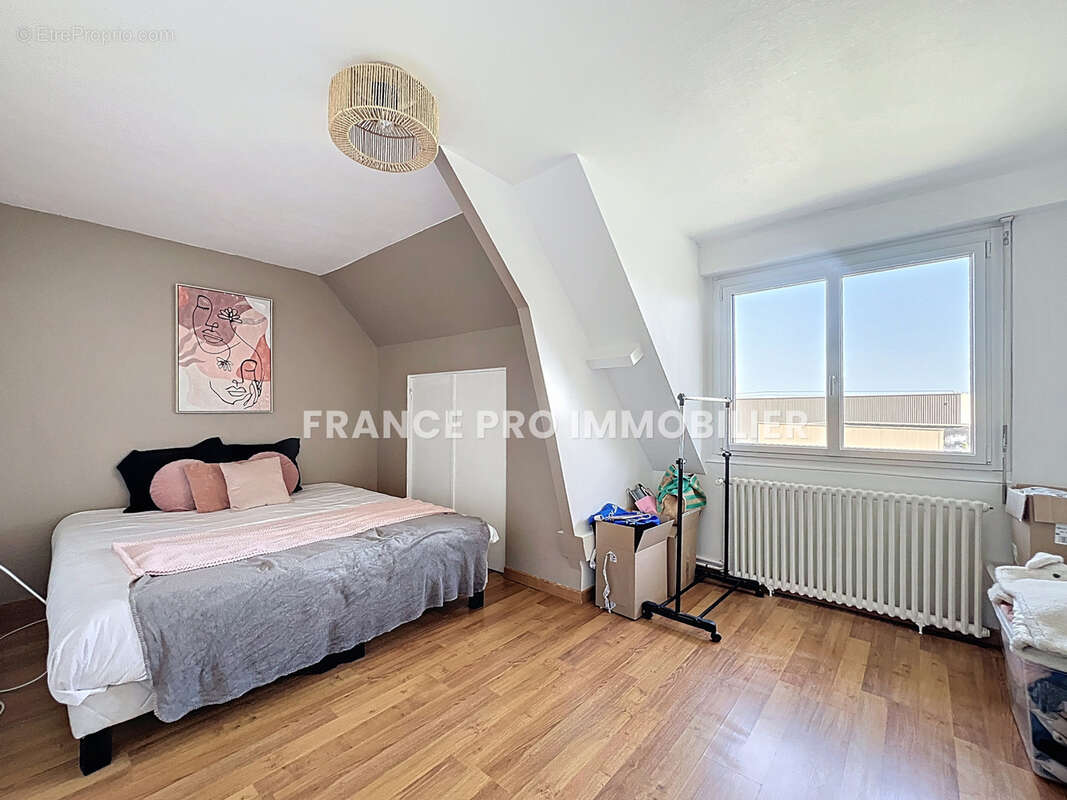 Maison à QUERQUEVILLE