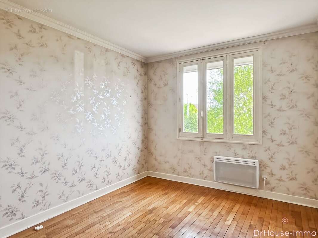 Maison 74 m² à Sainte-Maure  - photo 67