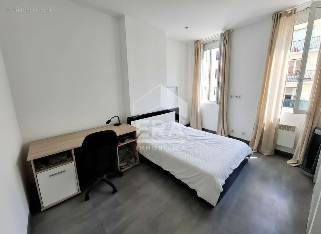 Appartement à MARSEILLE-5E