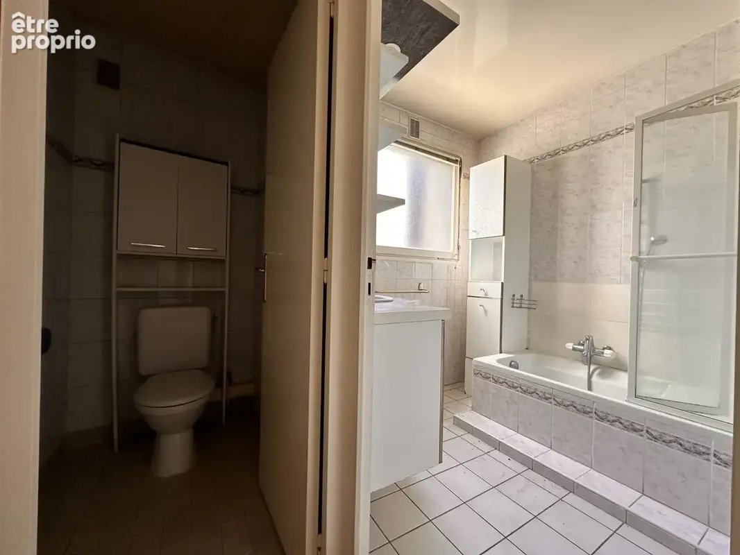 Appartement 96 m² à Cluses  - photo 8