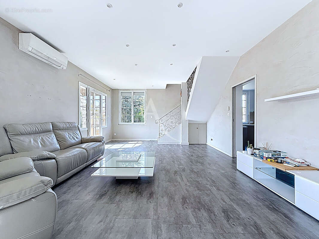 Maison à SAINT-ALBAN