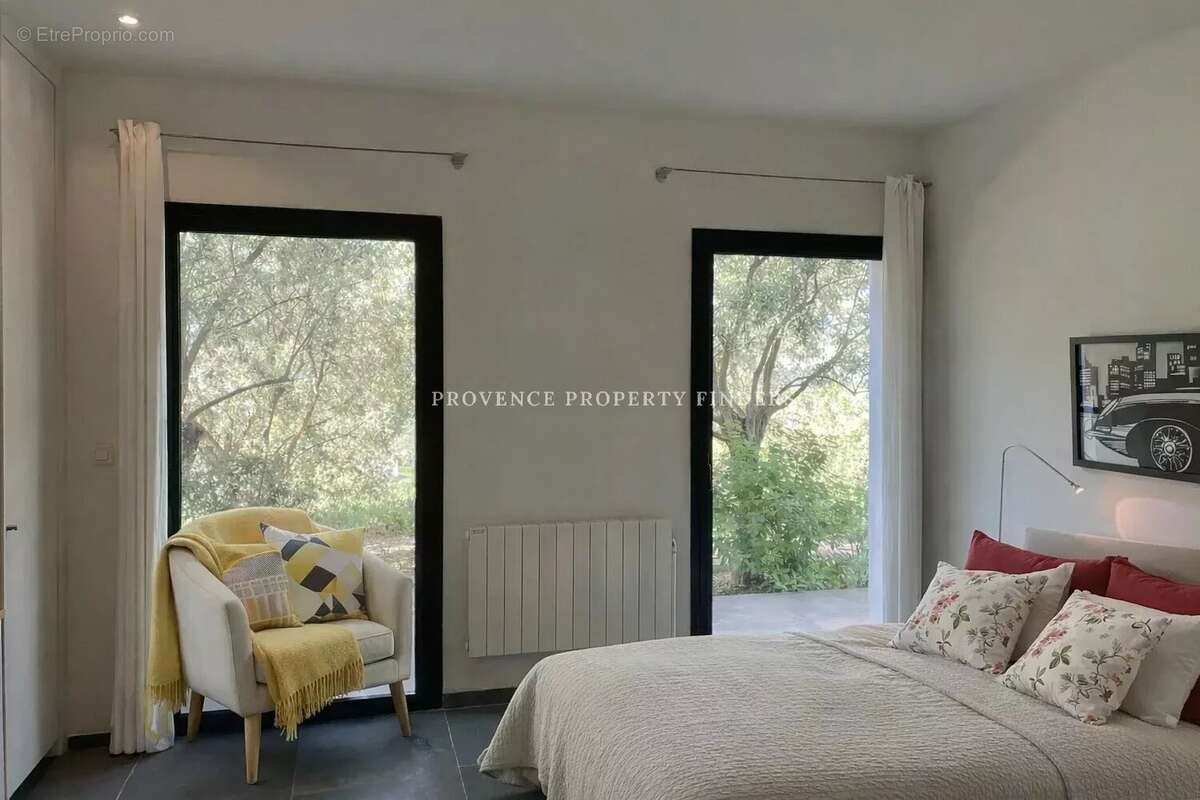 Maison à LORGUES