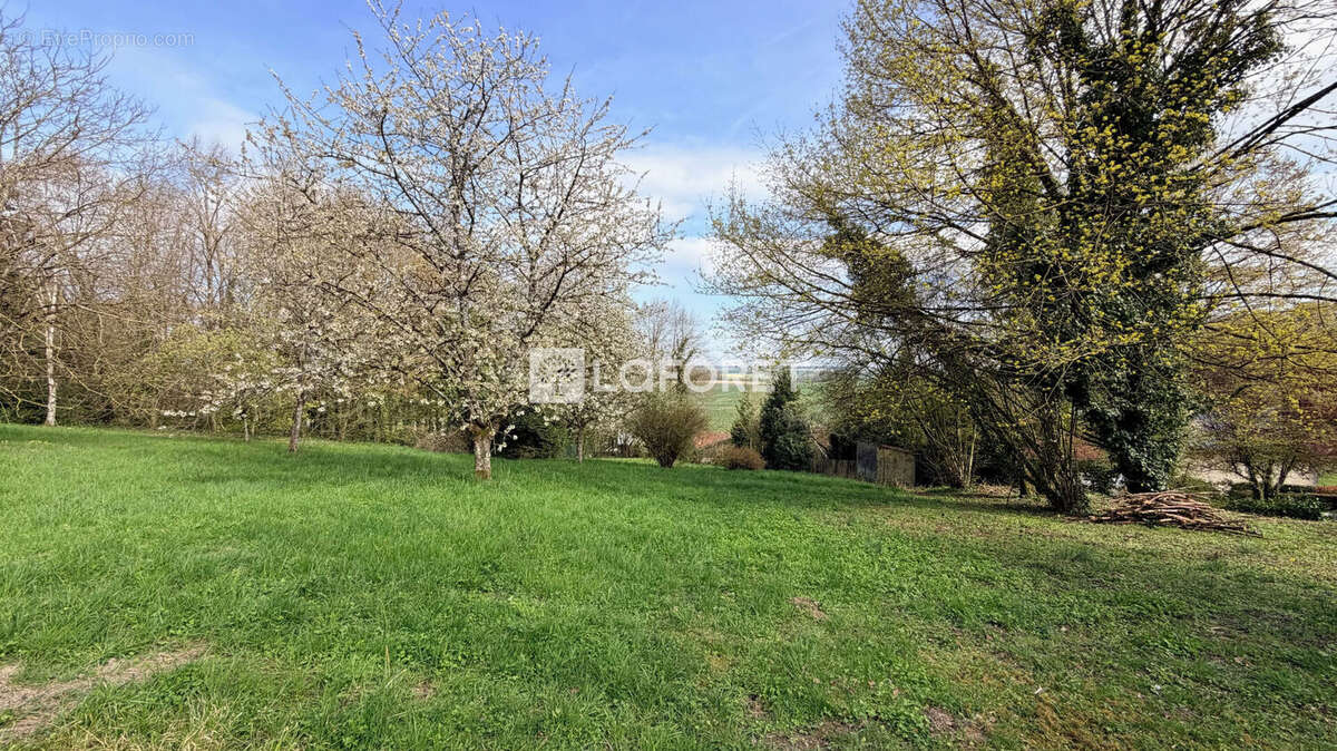 Terrain à AUBREVILLE