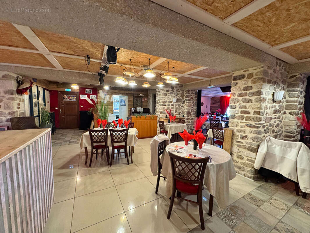 Appartement à L'ETANG-BERTRAND