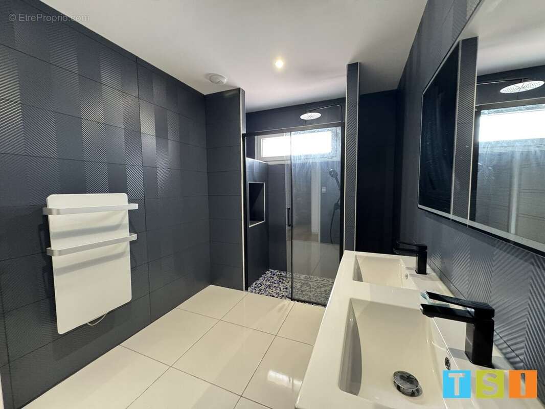 Sur les Serres Saint - Gaudinoises 130 m² de confort, sur 2060m² de terrain clos . - photo 16