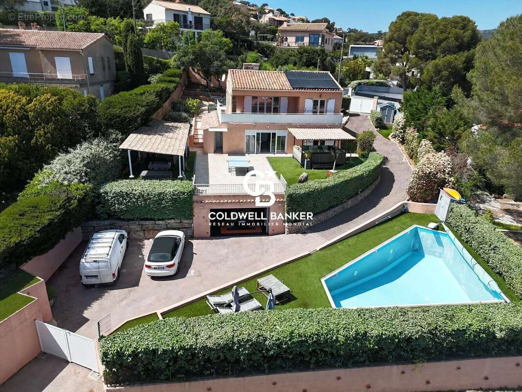 Villa de charme – vue mer panoramique – à deux pas des criques - photo 2