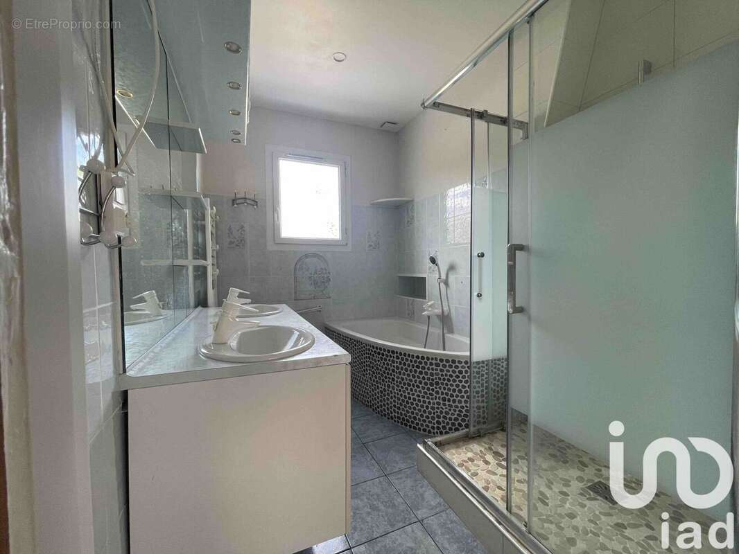 Photo 8 - Maison à PARCAY-MESLAY