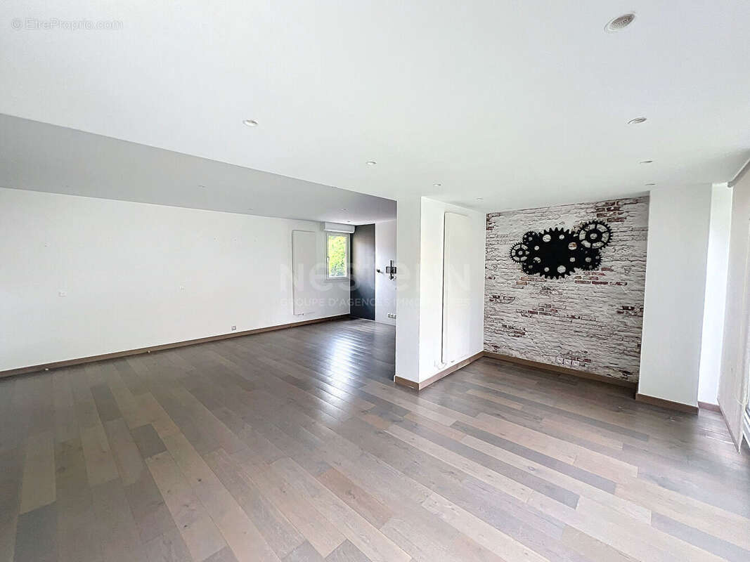 Appartement à LAMORLAYE - photo 6