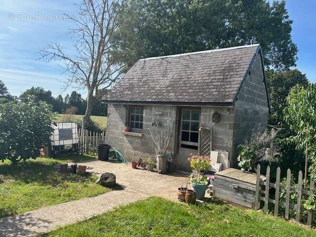 Maison à LA BAZOCHE-GOUET