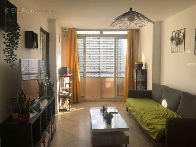 Appartement à MARSEILLE-9E