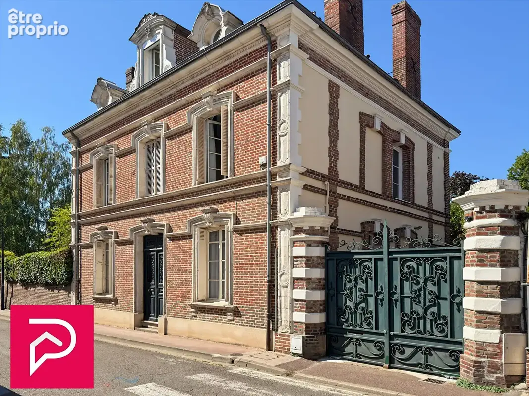 Propriété bourgeoise centre-ville de BERNAY - photo 12